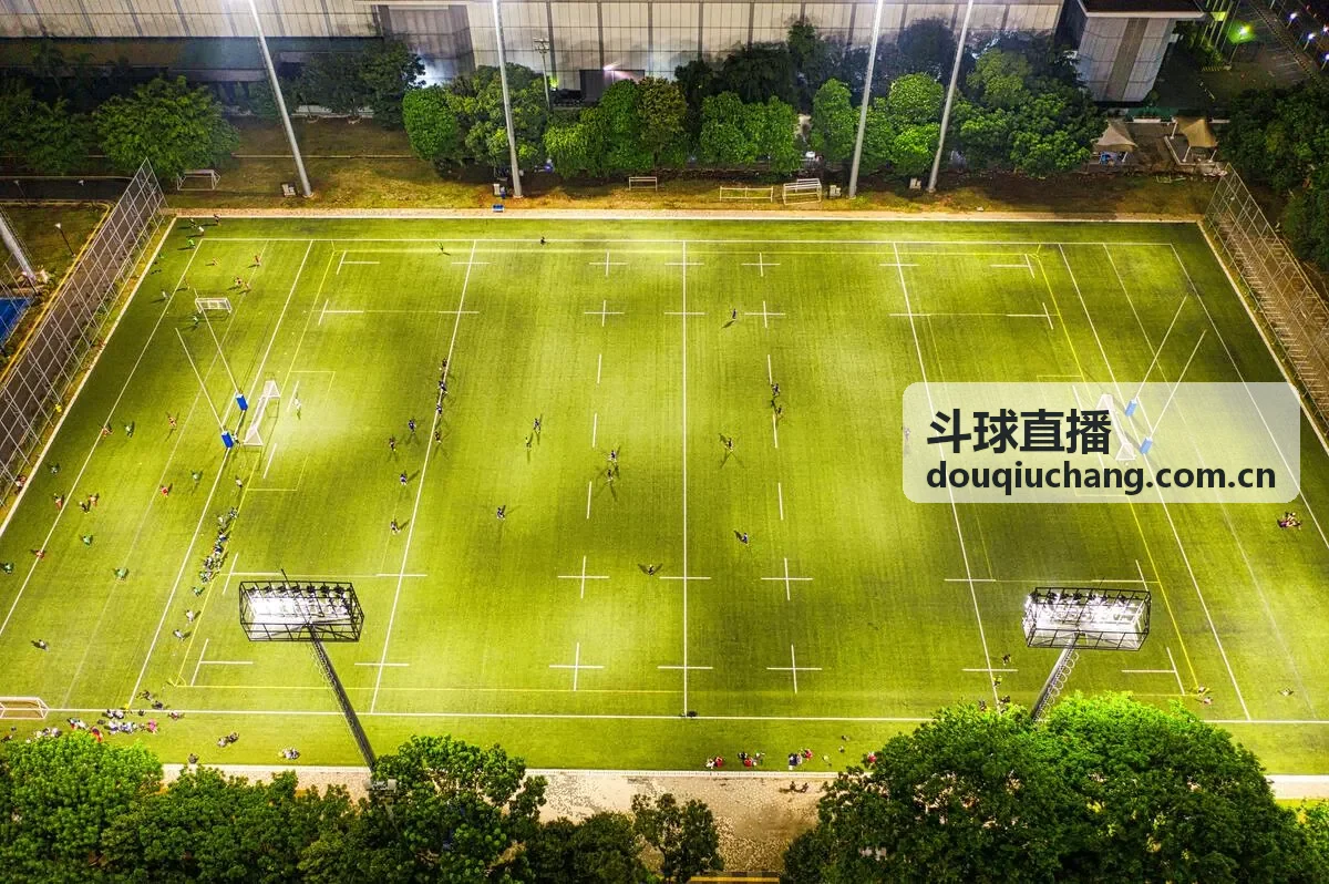 斗球直播合作场馆篮球比赛